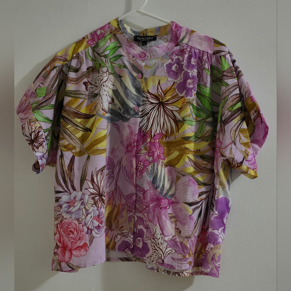 Magari Floral Button-Up Blouse